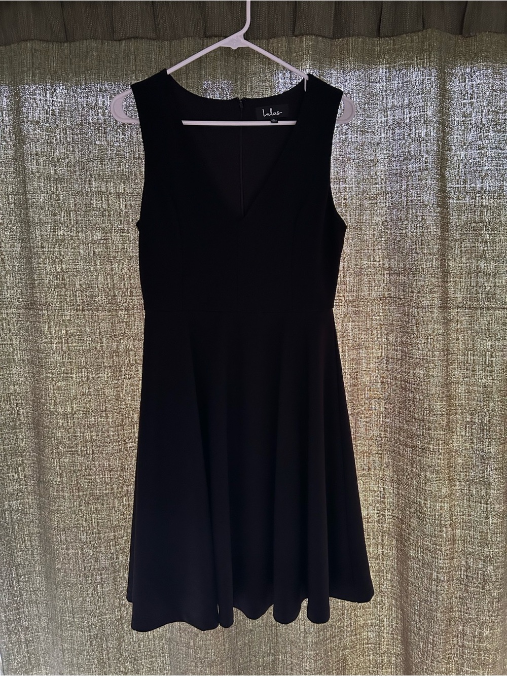 Lulu's Black Sleeveless V-Neck Fit-and-Flare Dress